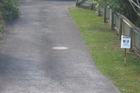 Photo of property in 2/17 Heathglen Place, Bayview, Auckland, 0629