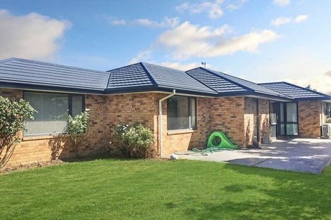 Photo of property in 17 Dufek Crescent, Wigram, Christchurch, 8042