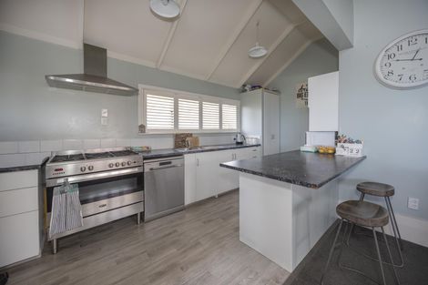 Photo of property in 9 Ure Street, South Hill, Oamaru, 9400