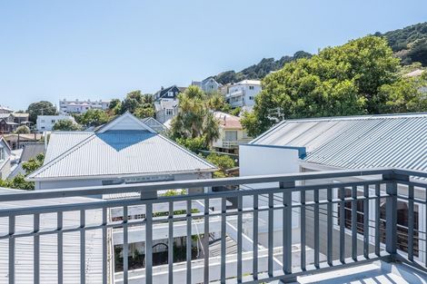 Photo of property in 37 Queen Street, Mount Victoria, Wellington, 6011