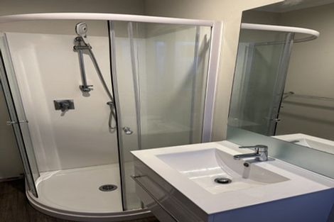 Photo of property in 48 Fyvie Avenue, Tawa, Wellington, 5028