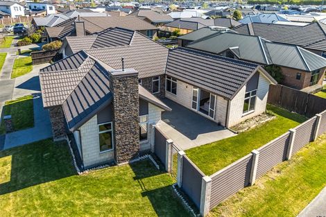 Photo of property in 30 Davaar Crescent, Broomfield, Christchurch, 8042