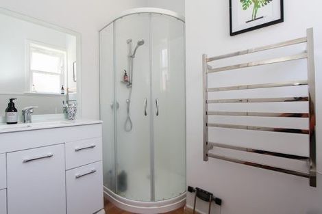 Photo of property in 2 Bains Avenue, Hamilton East, Hamilton, 3216