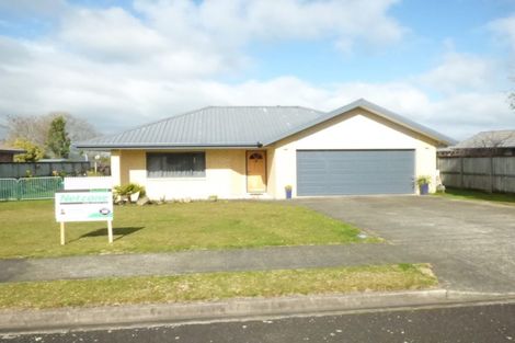 Photo of property in 14 Loveridge Place, Morrinsville, 3300