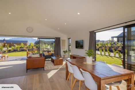 Photo of property in 39 Jacks Point Rise, Jacks Point, Queenstown, 9371