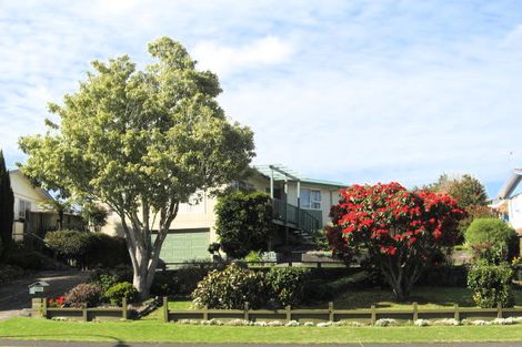 Photo of property in 60 Esmeralda Street, Welcome Bay, Tauranga, 3112