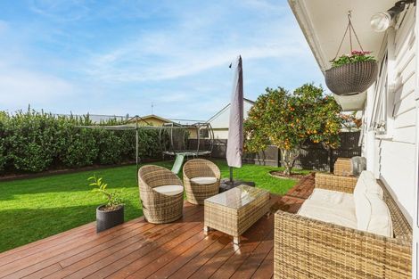 Photo of property in 19 Frickleton Street, Taradale, Napier, 4112