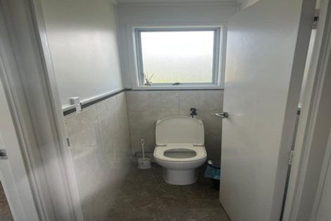 Photo of property in 7 Kelman Road, Kelston, Auckland, 0602