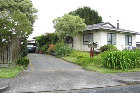 Photo of property in 3 Nadine Place, Mangere Bridge, Auckland, 2022