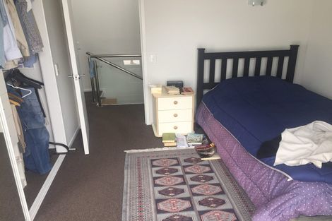Photo of property in 2/19 Westwell Road, Belmont, Auckland, 0622