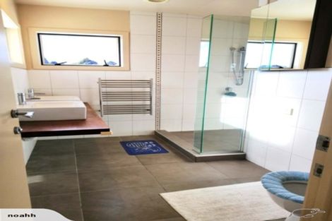 Photo of property in 68 Rochfort Road, Havelock North, 4130