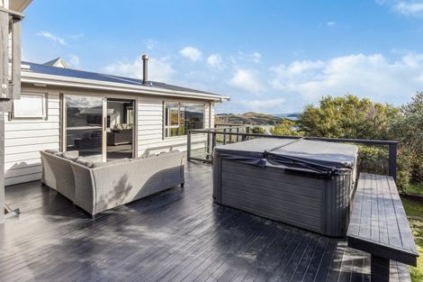 Photo of property in 7 Tregear Place, Camborne, Porirua, 5026