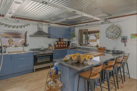 Photo of property in 36 Manaia Road, Tairua, 3508