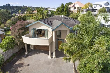 Photo of property in 35a Tindalls Bay Road, Tindalls Beach, Whangaparaoa, 0930