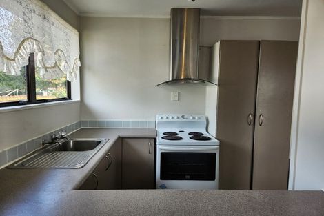 Photo of property in 2/30 Karepo Crescent, Ranui, Auckland, 0612