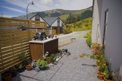 Photo of property in 1 Hill Tops Way, Stoke, Nelson, 7011