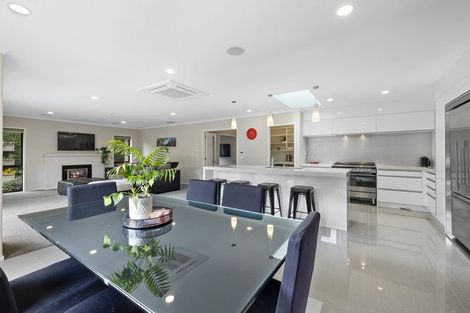 Photo of property in 12 Anderson Way, Highlands Park, New Plymouth, 4312