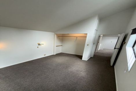 Photo of property in 28 Burns Road, Hospital Hill, Napier, 4110