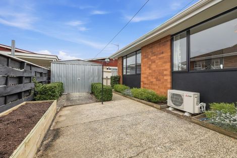 Photo of property in 17 Argyle Street, Mornington, Dunedin, 9011
