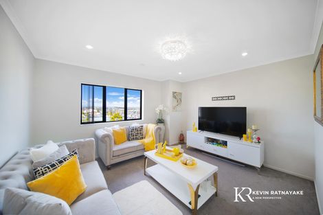 Photo of property in 5 Kereru Rise, Papakura, 2110