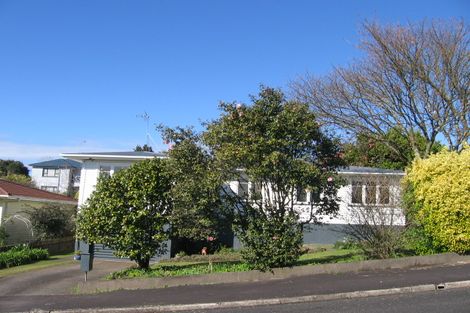 Photo of property in 4 Westney Place, Forest Lake, Hamilton, 3200