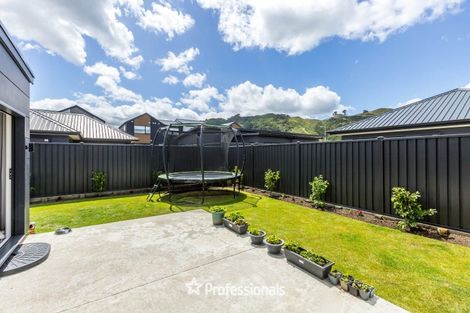 Photo of property in 13 Castletown Street, Wallaceville, Upper Hutt, 5018