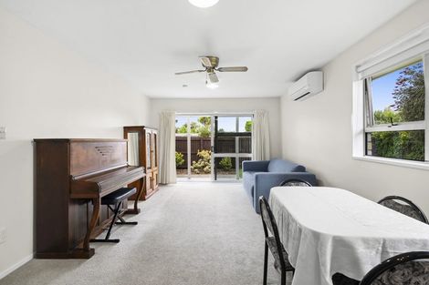 Photo of property in 1/177a Grimseys Road, Redwood, Christchurch, 8051