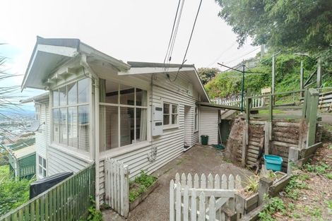 Photo of property in 97 Duncan Terrace, Kilbirnie, Wellington, 6022