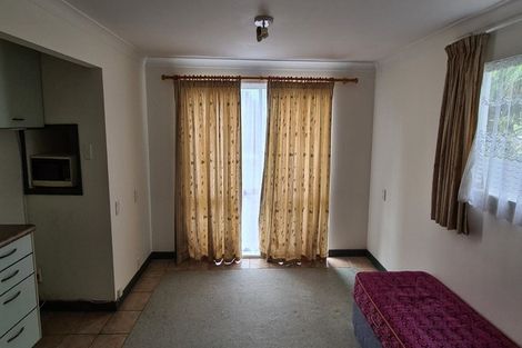 Photo of property in 48 Woodstock Road, Forrest Hill, Auckland, 0620