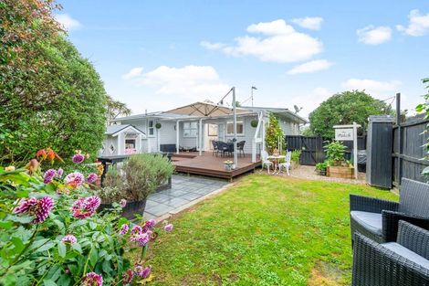 Photo of property in 21 Chartwell Avenue, Glenfield, Auckland, 0629