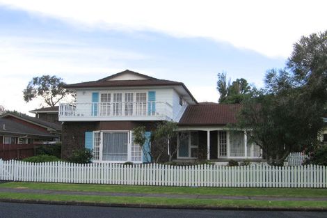 Photo of property in 7 Clovelly Road, Bucklands Beach, Auckland, 2012