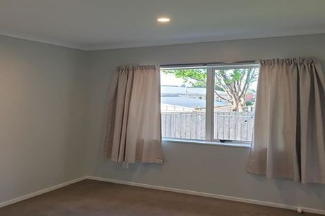 Photo of property in 12 Prado Drive, Pukekohe, 2120