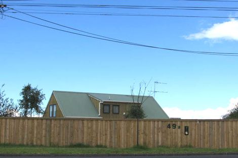 Photo of property in 1/49 Deep Creek Road, Waiake, Auckland, 0630