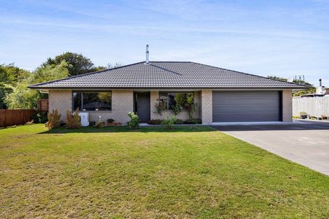 Photo of property in 50 Oberon Street, Stratford, 4332