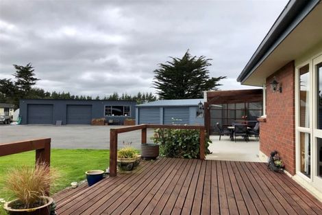 Photo of property in 381 Bay Road, West Plains, Invercargill, 9879