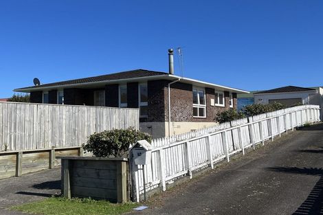 Photo of property in 7 Oleander Place, Bell Block, New Plymouth, 4312
