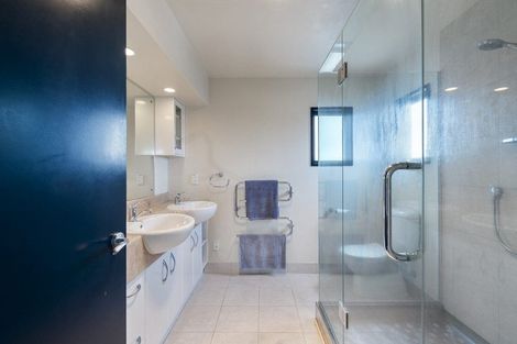 Photo of property in 55 Royal Oak Drive, Kelvin Grove, Palmerston North, 4414