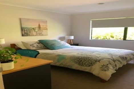 Photo of property in 58 Kate Sheppard Avenue, Torbay, Auckland, 0630