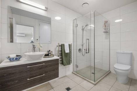 Photo of property in 6 Rewa Rewa Lane, Orewa, 0931