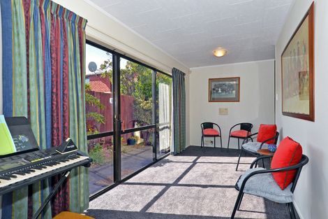 Photo of property in 16 Edwin Street, Caversham, Dunedin, 9012