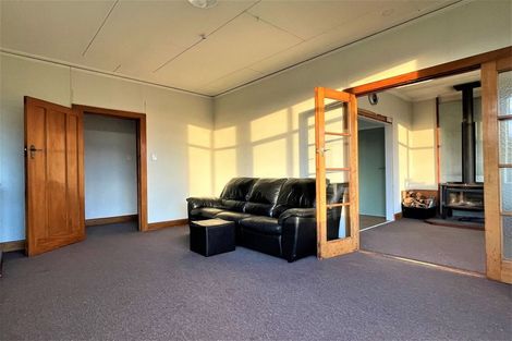 Photo of property in 7 Ovenden Street, Owaka, 9535