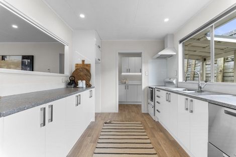 Photo of property in 1 Branch Road, Welbourn, New Plymouth, 4312