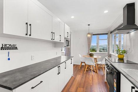 Photo of property in 8 Piko Street, Titahi Bay, Porirua, 5022