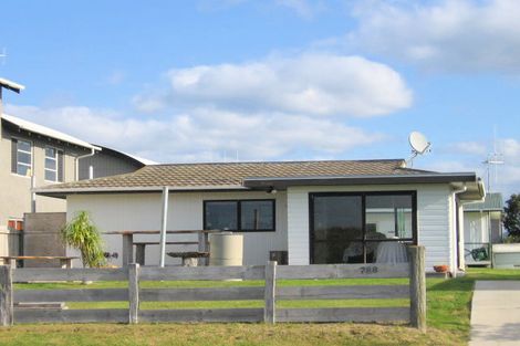 Photo of property in 1/788 Papamoa Beach Road, Papamoa Beach, Papamoa, 3118