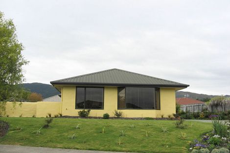 Photo of property in 14 Baxter Place, Stoke, Nelson, 7011