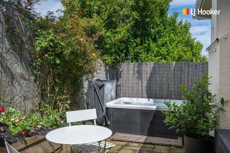 Photo of property in 112 Oakwood Avenue, Balaclava, Dunedin, 9011