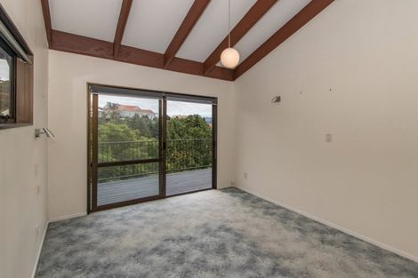 Photo of property in 27 Burns Road, Hospital Hill, Napier, 4110