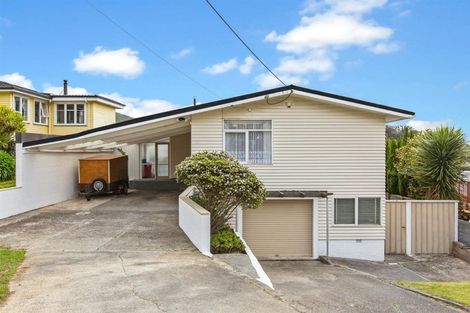 Photo of property in 95 Bell Street, Tawa, Wellington, 5028