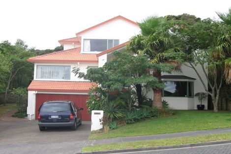 Photo of property in 17 Chedworth Drive, Glenfield, Auckland, 0629