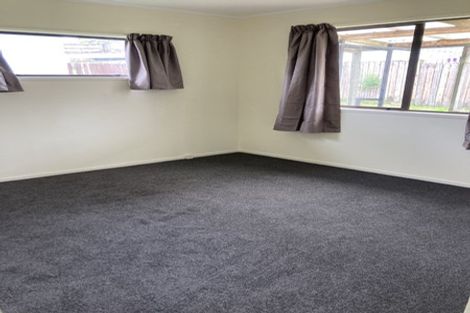 Photo of property in 2/67 Sunvue Road, Glen Eden, Auckland, 0602